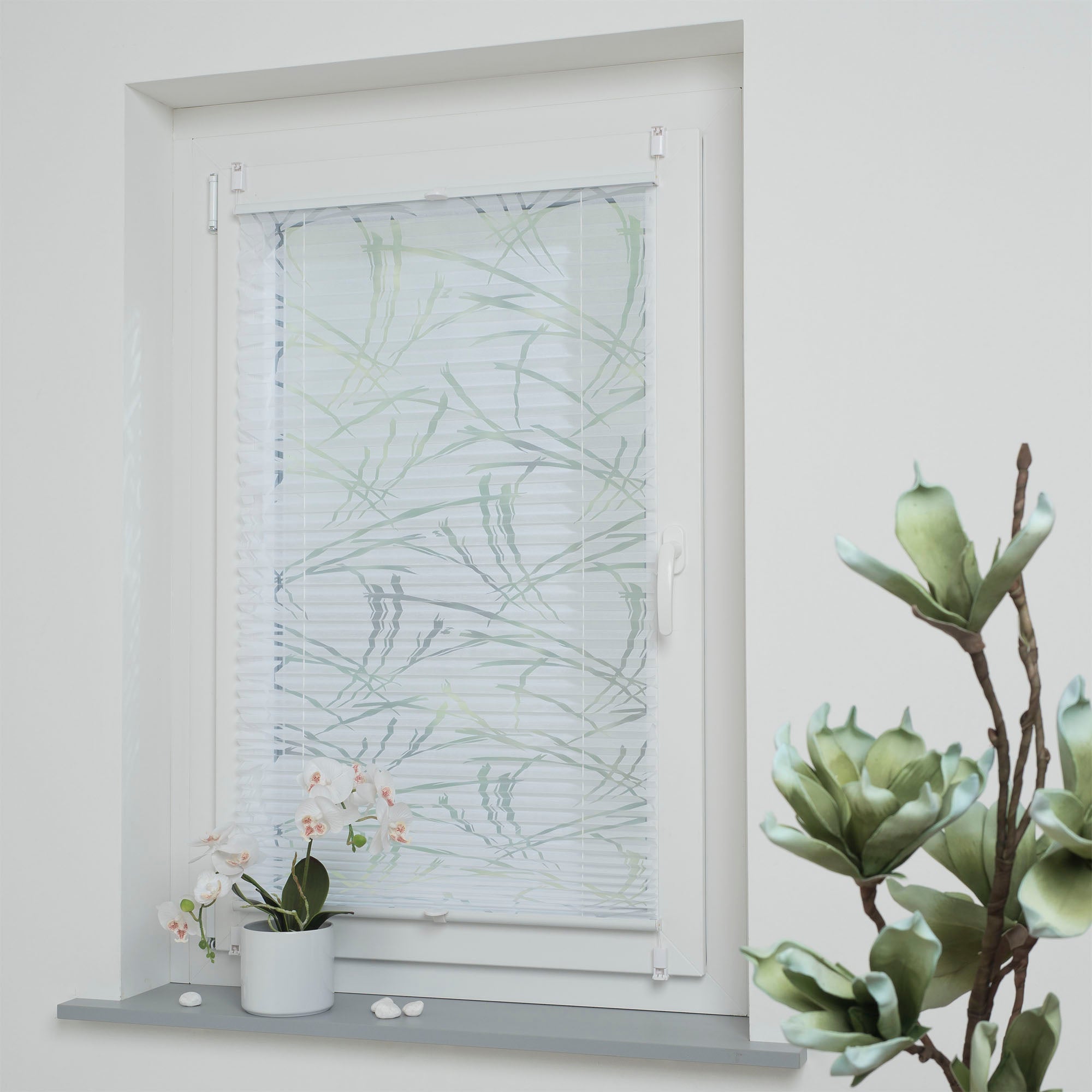 ourdeco® Plissee Ausbrenner, Dekorative, weiße, moderne Stile - Waitara, Ranke-Blatt und Symphonie, Vielen Größen, Montage mit Klemmträgern ohne Bohren